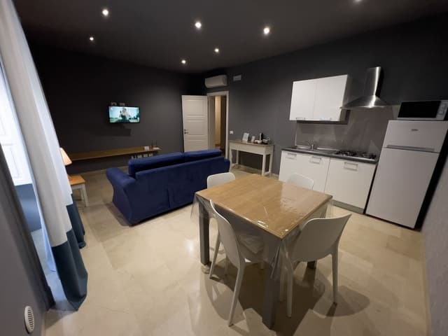 Deluxe Suite, 1 Bedroom, Non Smoking, City View