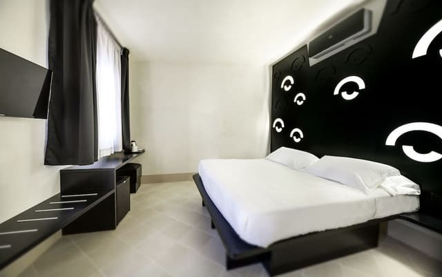 Superior Double Room, Private Bathroom, Courtyard Area