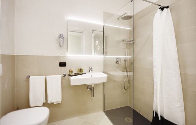 Deluxe Double Room, 1 Queen Bed, Balcony, Pool View