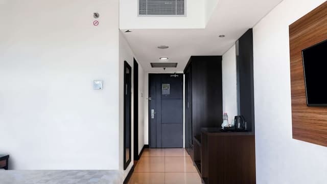 Junior Suite, 1 Double Bed, Non Smoking, City View