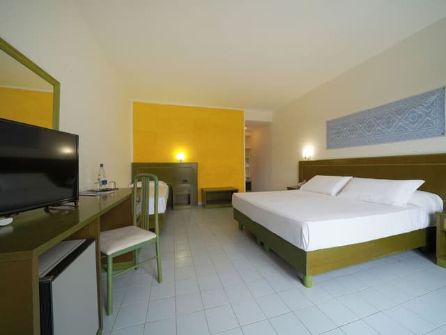 Triple Room