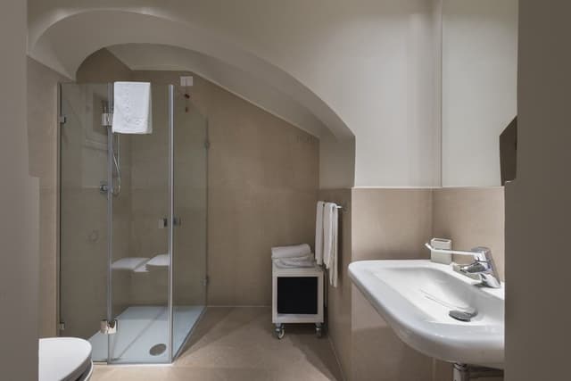 Comfort Room, Accessible, Ground Floor