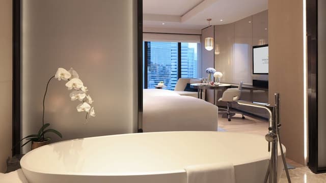 Classic Room, 2 Twin Beds, City View (High Floor)