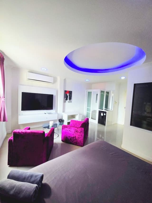 Deluxe Room with Window