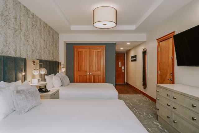 Room, 2 Queen Beds (Summit)