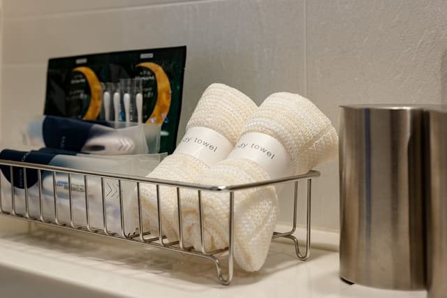 Ramen Breakfast Plan: Economy Twin Room (2 Adults)