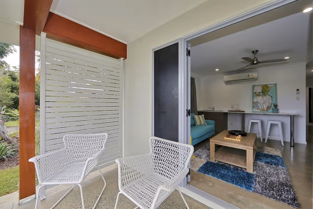 Deluxe Studio, 1 Bedroom, Private Bathroom, Golf View