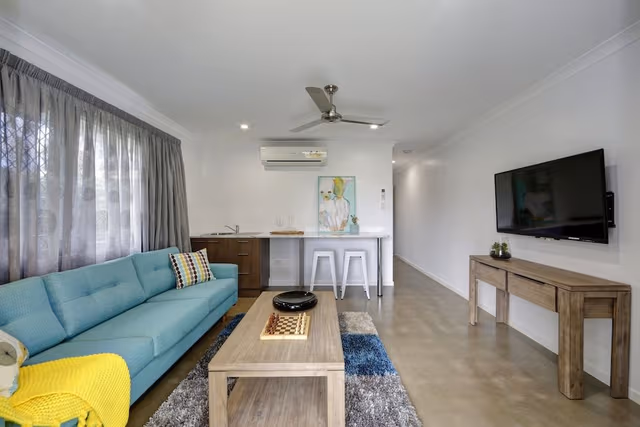 Deluxe Studio, 1 Bedroom, Private Bathroom, Golf View