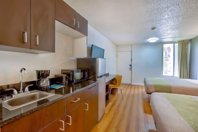 Standard Room, 2 Queen Beds, Non Smoking, Kitchenette