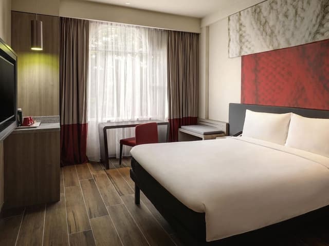 Standard Room, 1 Queen Bed