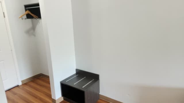 Standard Room, 2 Queen Beds, Roll-in Shower, Non Smoking