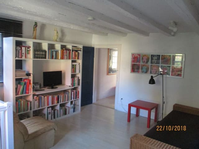 House, 2 Bedrooms (exclusive 350 Euro Kaution)