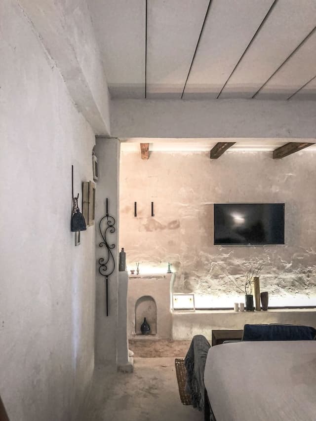 Pool Access Room B