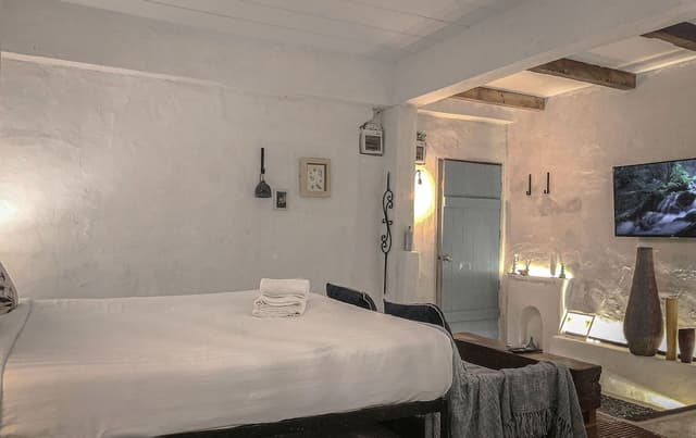 Pool Access Room B