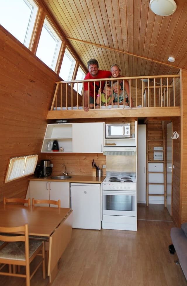 Comfort Cabin, Private Bathroom (Linen Excluded)