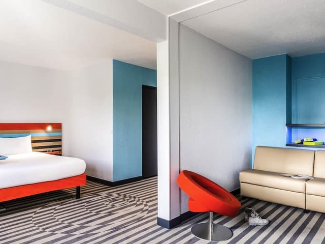 Standard Suite, 1 Double Bed with Sofa bed
