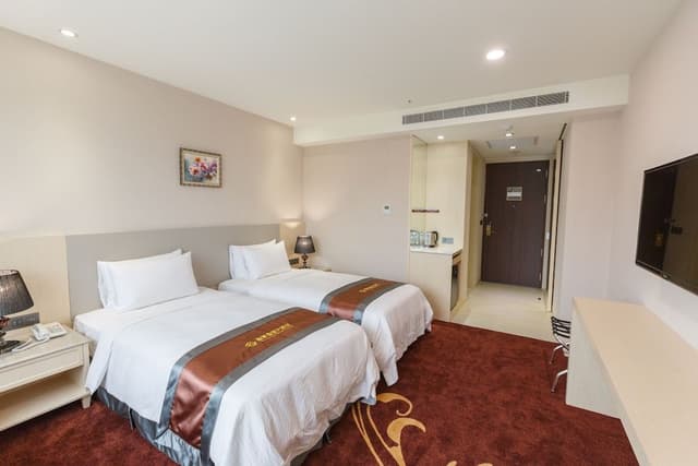 Luxury Twin Room