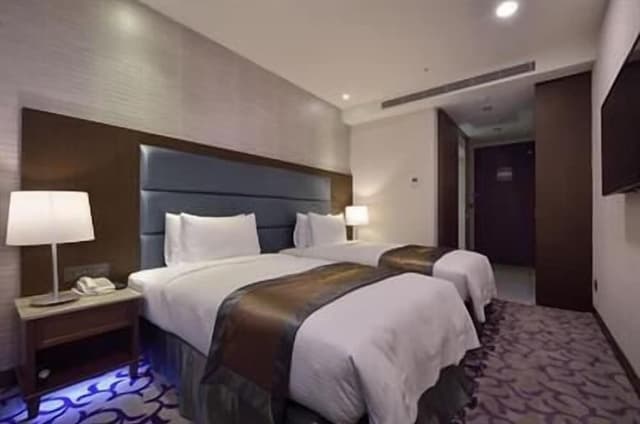 Luxury Twin Room