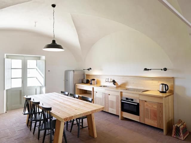 Two-Bedroom House - Barn