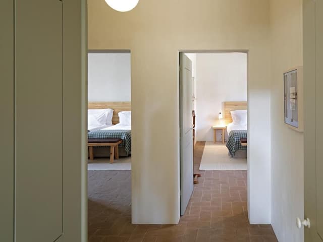 Two-Bedroom House - Barn