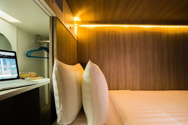 Capsule Suite