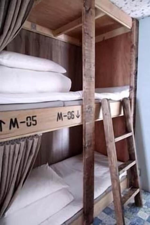 Shared Dormitory, Mixed Dorm