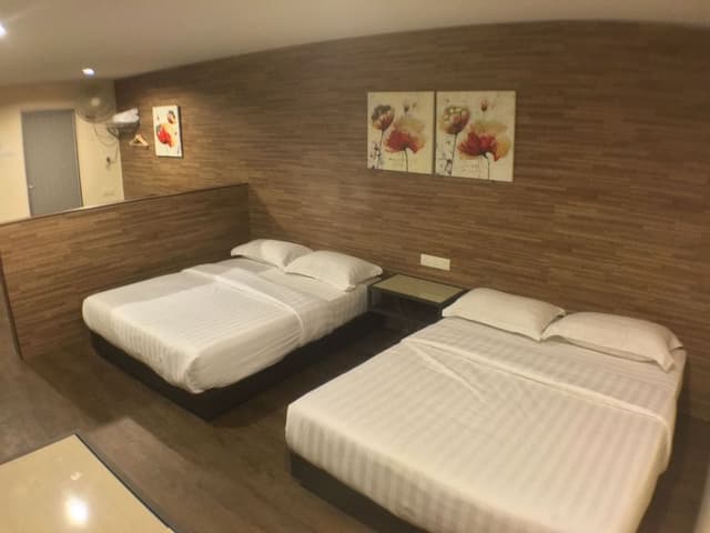 Family - 4 Suite