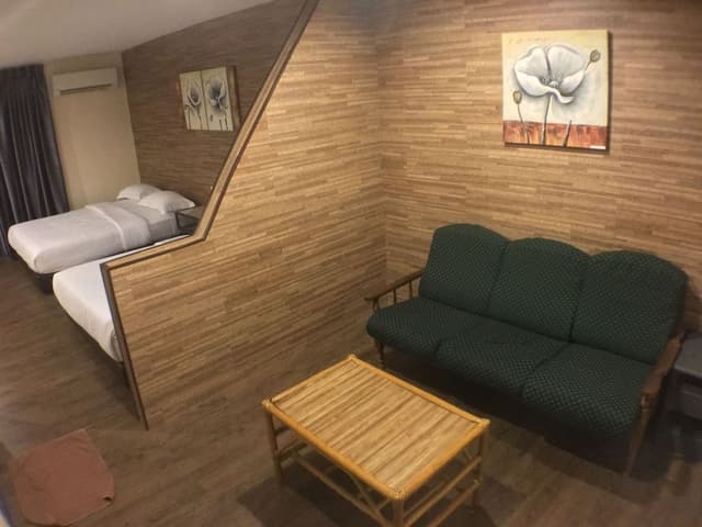 Family - 4 Suite