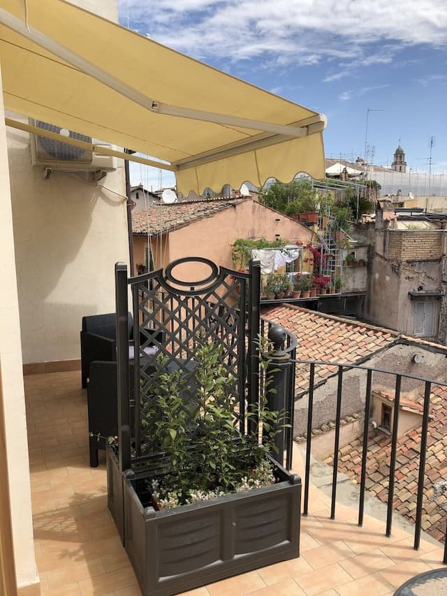 Double Room, Ensuite (grigia)