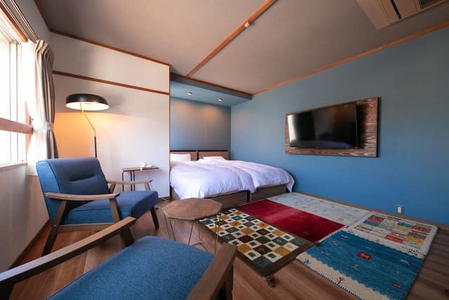 Main Building Modern Twin Bedroom
