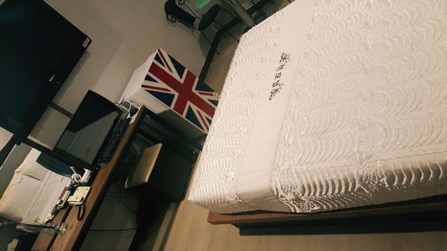 Double Room, 1 Queen Bed