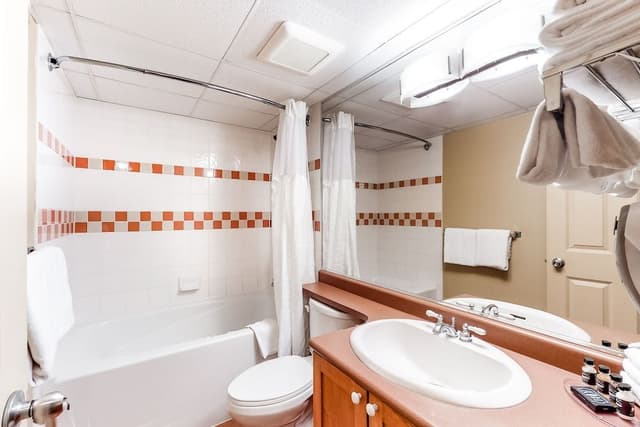Condo, 1 Bedroom
