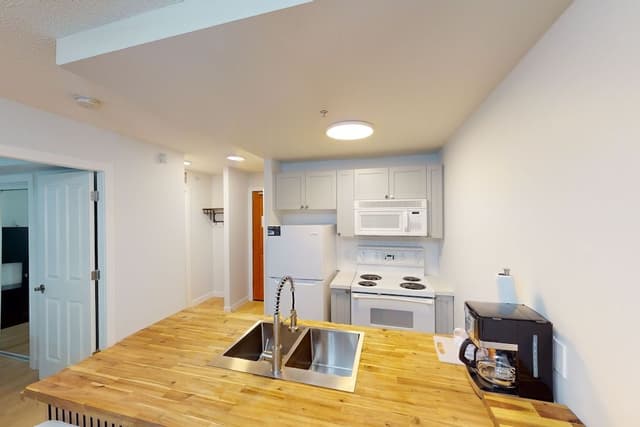 Condo, 1 Bedroom