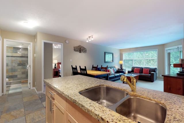 Condo, 2 Bedrooms