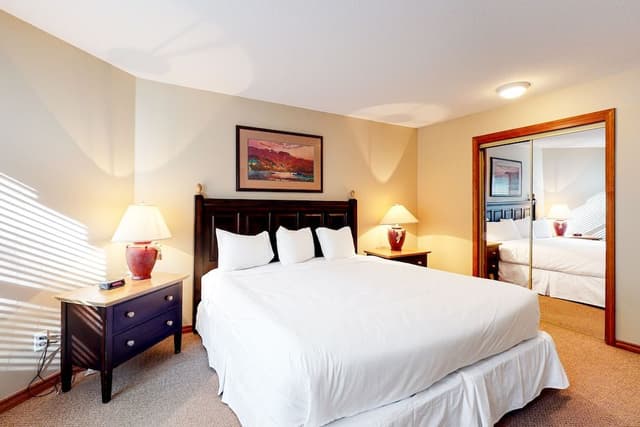 Condo, 2 Bedrooms (Deluxe)