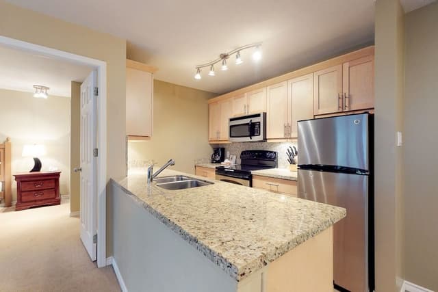 Condo, 2 Bedrooms
