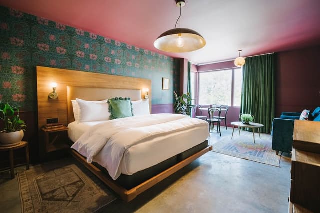 Junior Suite, 1 King Bed, Non Smoking (Large)