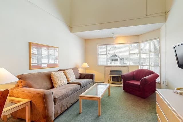 Condo, 1 Bedroom