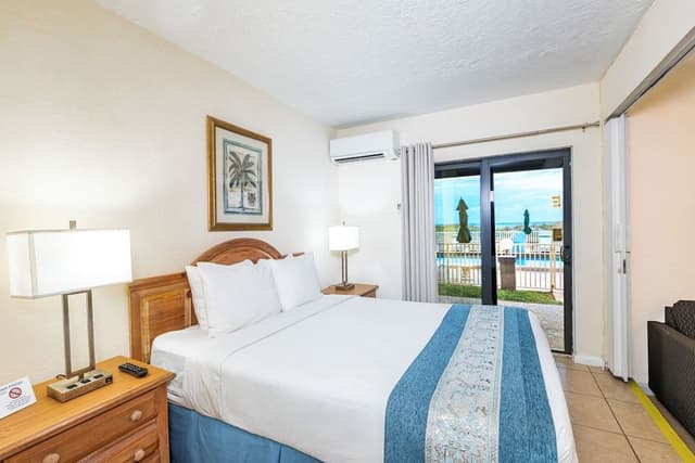 Condo, 1 Queen Bed with Sofa bed, Kitchenette