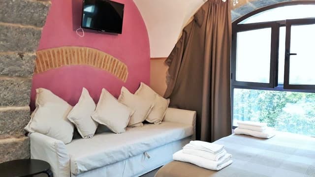 Deluxe Triple Room, 1 Bedroom, Garden View