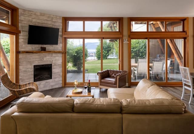 Three Bedroom South Bay Villa