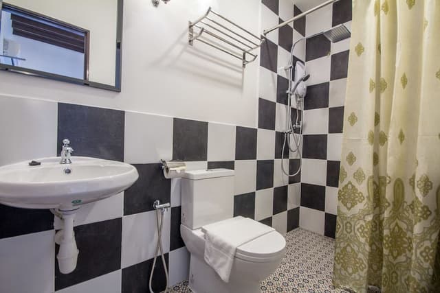 Standard Room, 1 King Bed