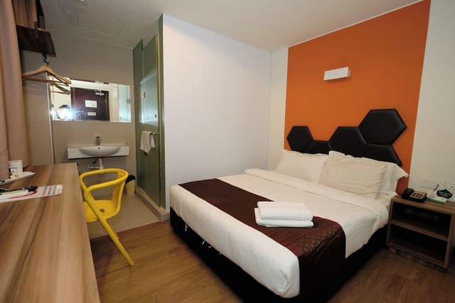 Deluxe Room, 1 Queen Bed