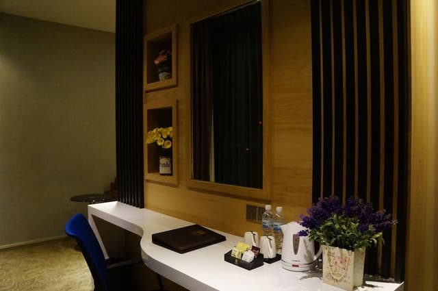 Greens Suites Room