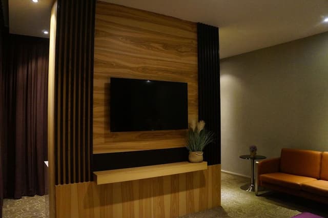 Greens Suites Room