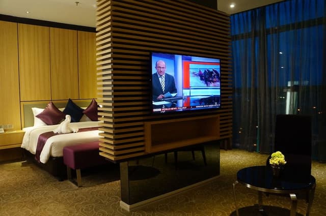Premier Room, 1 King Bed