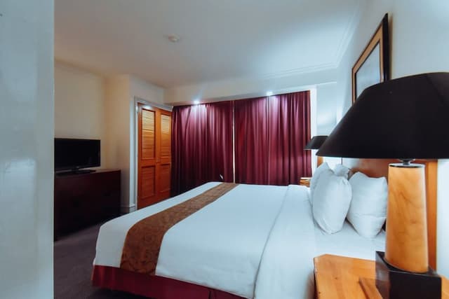 Deluxe Suite Historical Non Smoking