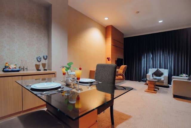 Deluxe Suite King Non Smoking