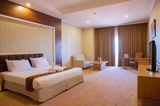 Junior Suite King