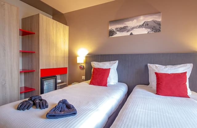 Standard Twin Room